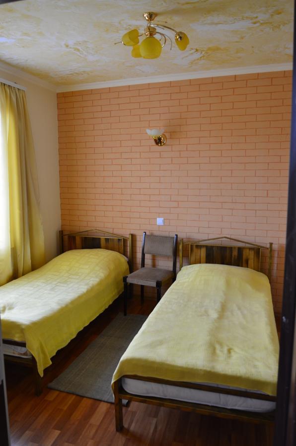 Armen'S Guest House Татьєв Екстер'єр фото